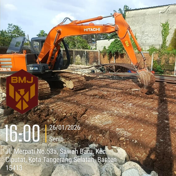 Dokumentasi Cut &amp; Fill Lapangan Padel Bintaro