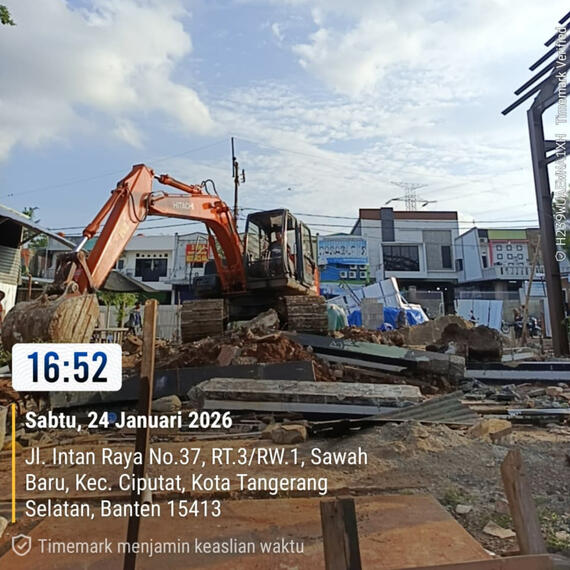 Dokumentasi Cut &amp; Fill Lapangan Padel Bintaro